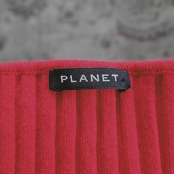 Vtg 90s Planet red rib knit fitted V-neck short sleeve cardigan - Picture 5 of 13